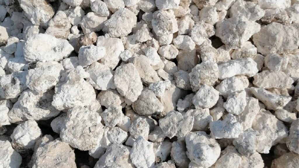 magnesite-product-header-glr-mines-minerals-industrial-garnet-quartz-magnesite-manufacturer-exporter-india